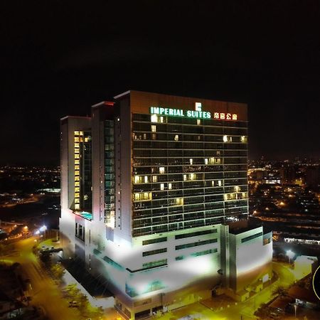 Luco Apartments @ Imperial Suites Кучинг Экстерьер фото