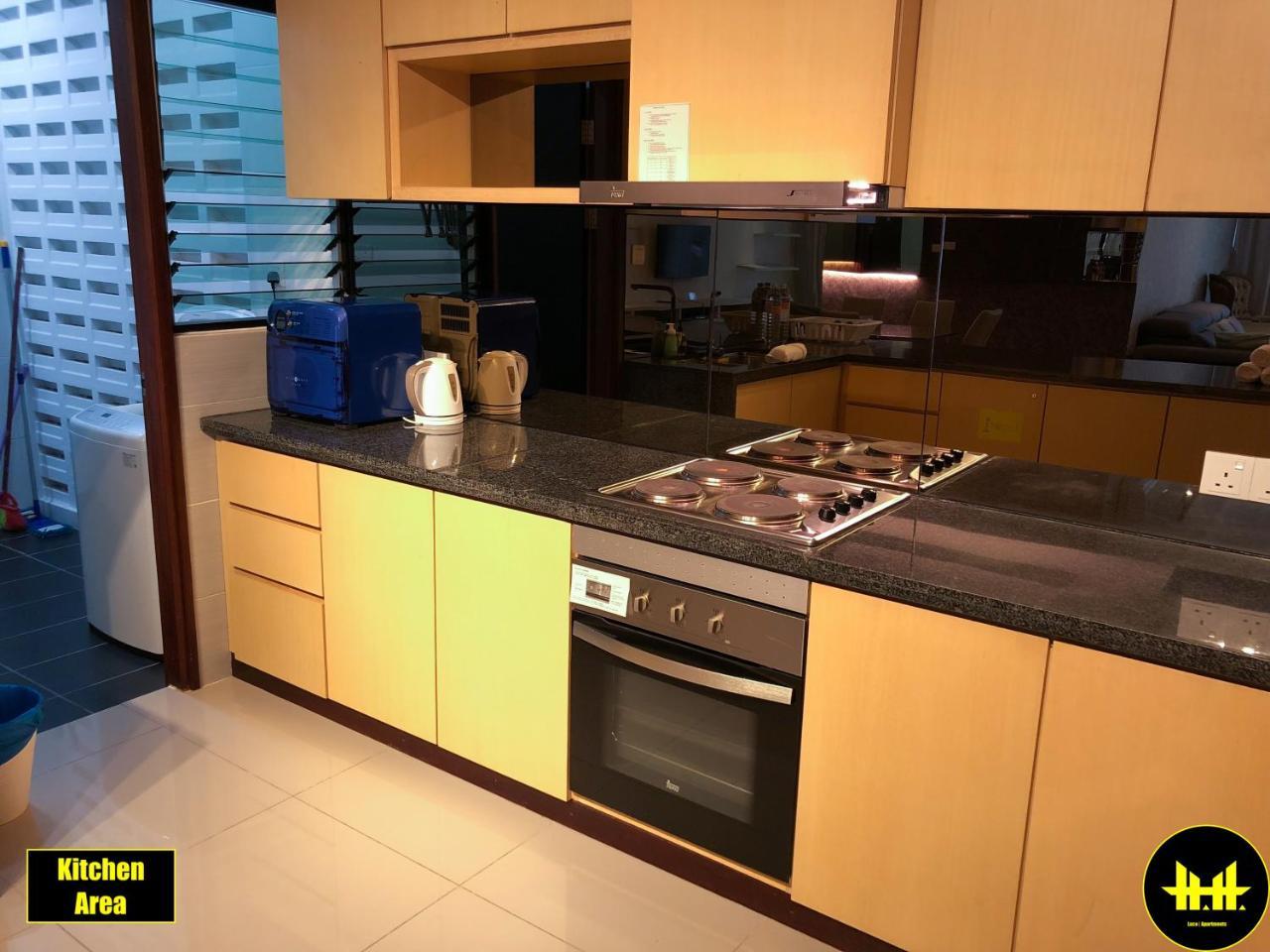 Luco Apartments @ Imperial Suites Кучинг Экстерьер фото