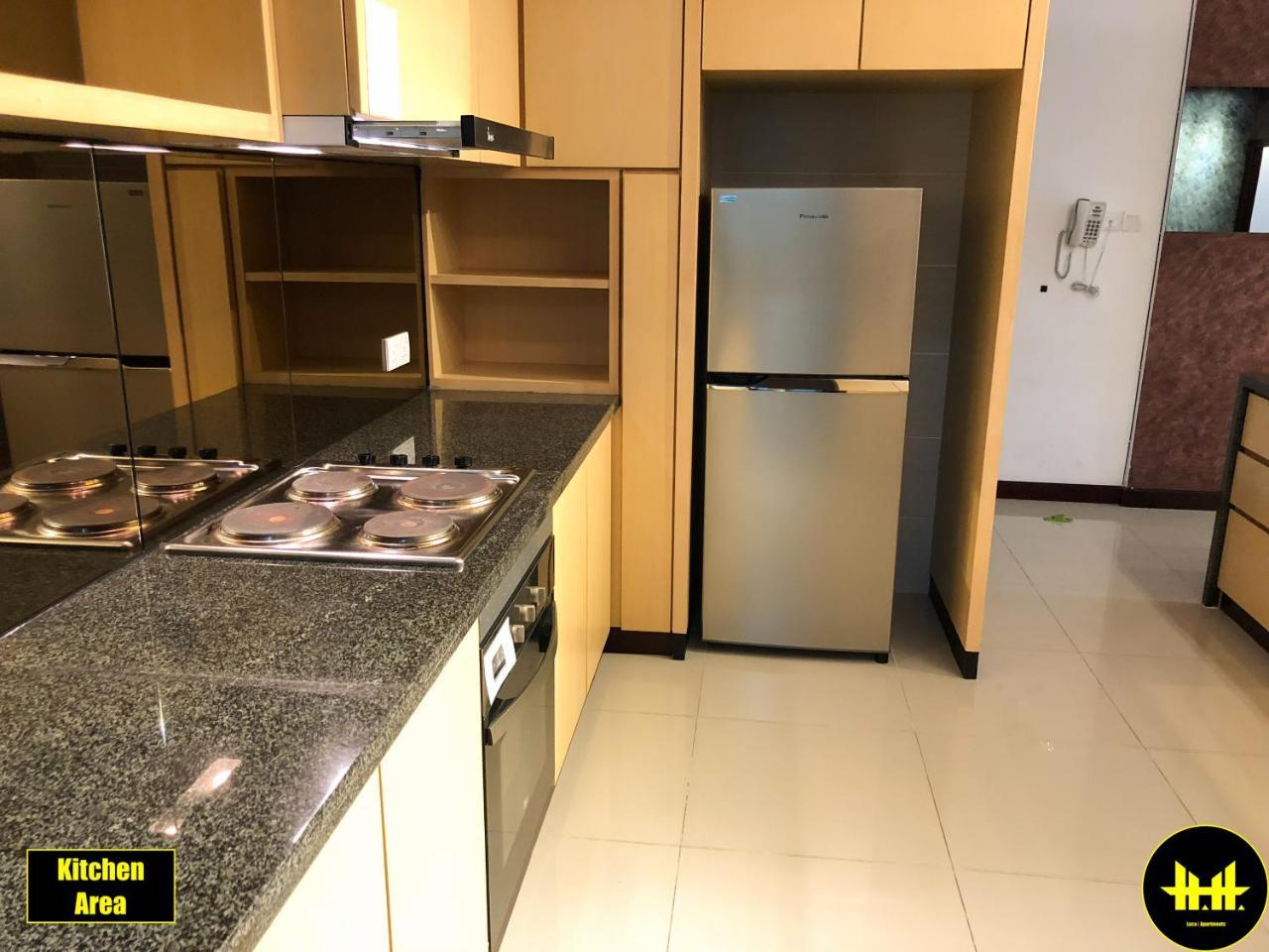 Luco Apartments @ Imperial Suites Кучинг Экстерьер фото