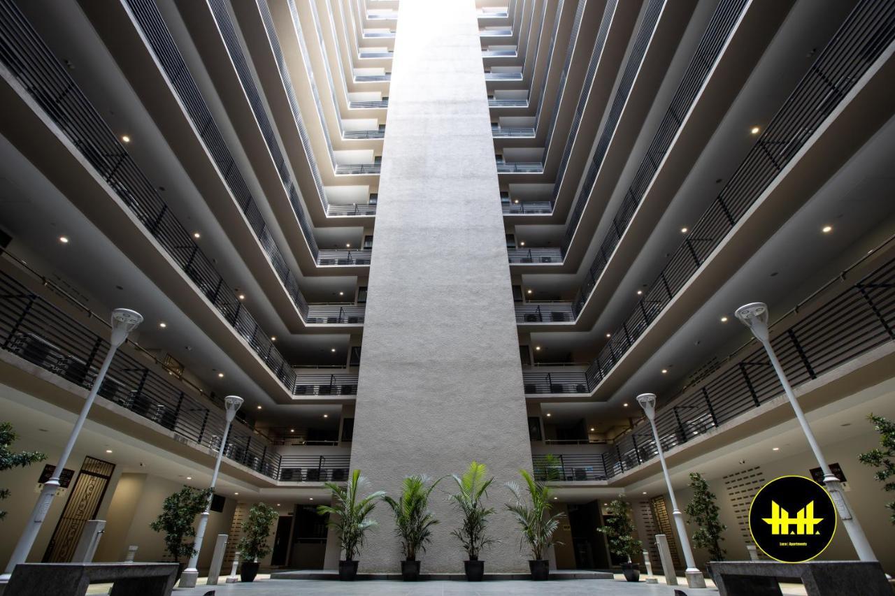 Luco Apartments @ Imperial Suites Кучинг Экстерьер фото